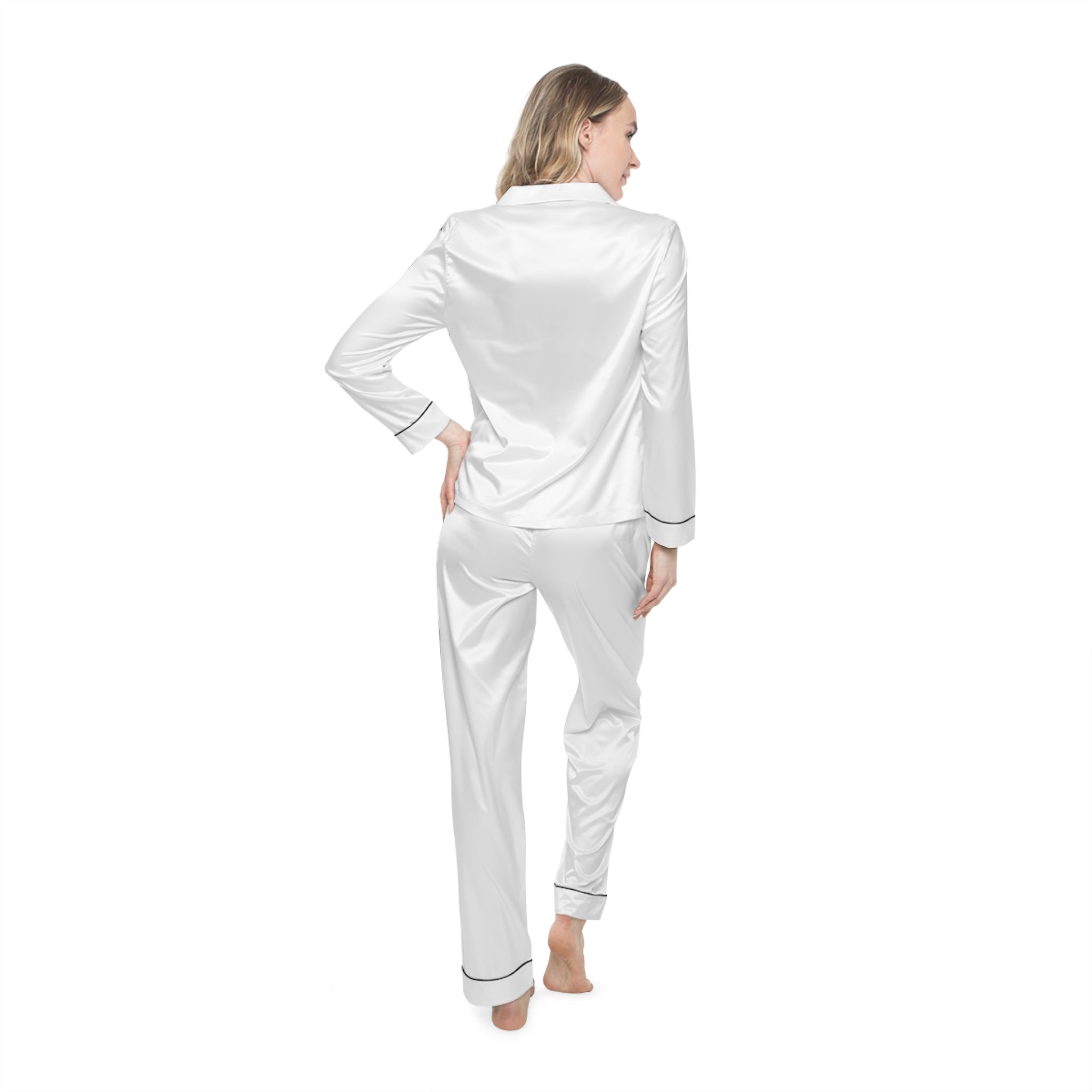 In heaven Women's Satin Pajama Set
