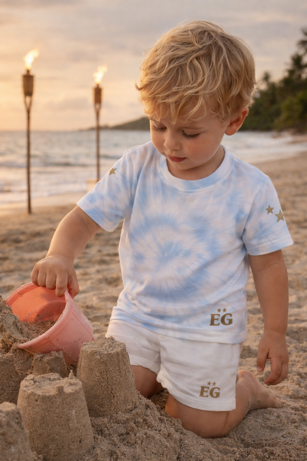 The Costal Blue Kids cotton crew neck t-shirt