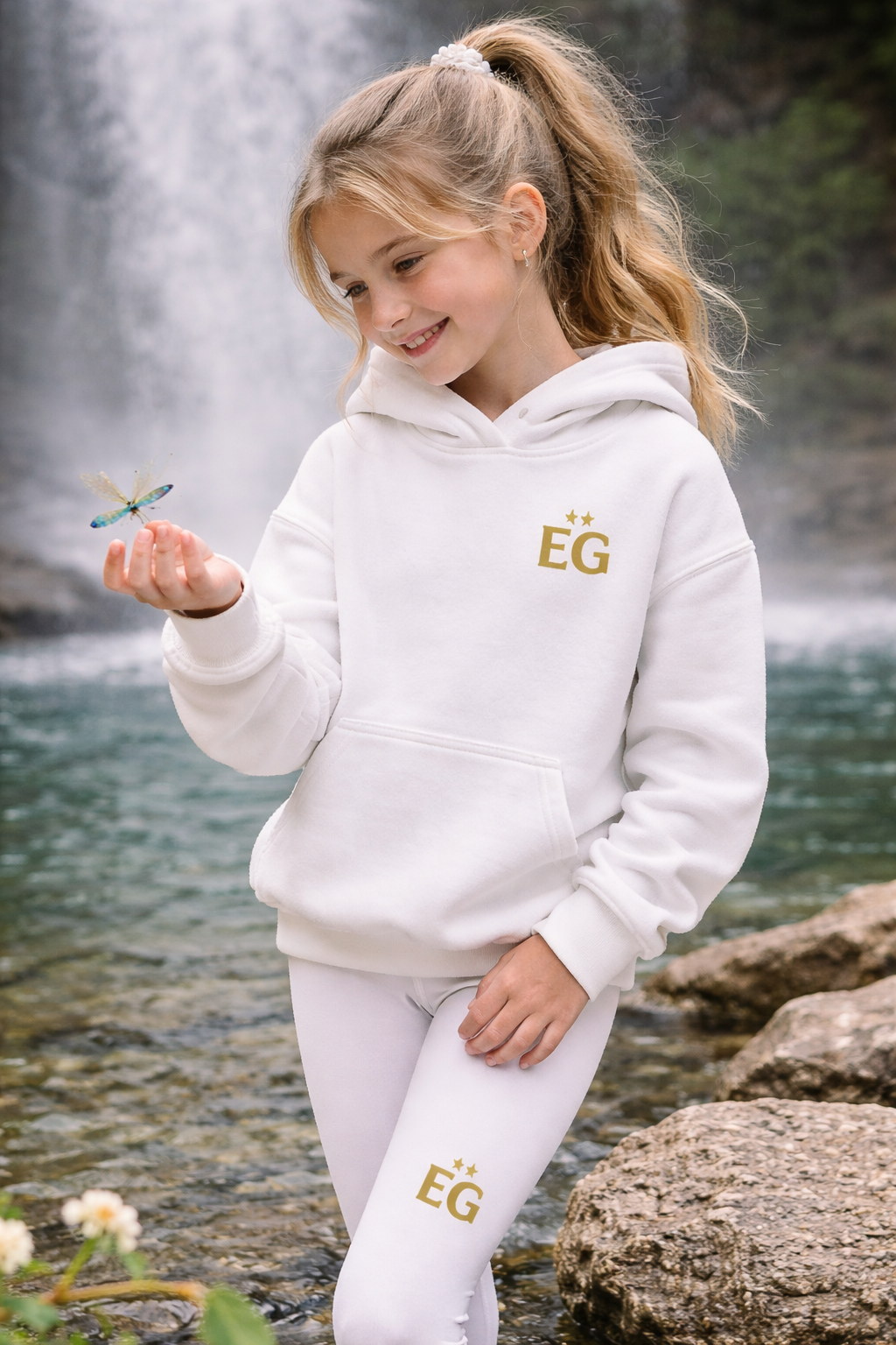 Der perfekte Toddler-Fleece-Pullover-Hoodie in Wolkenoptik